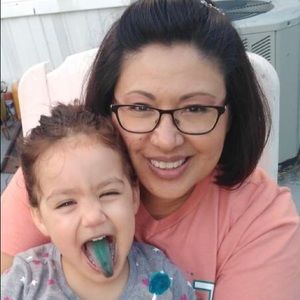 Meet your Posher, Ana